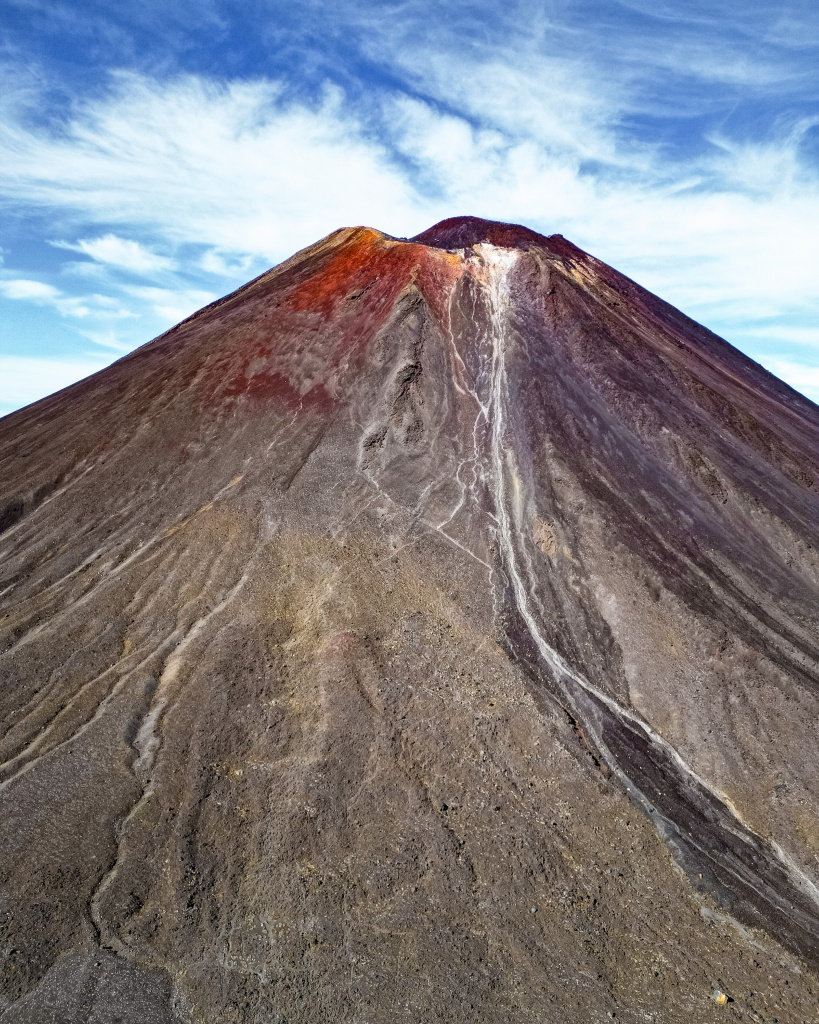 Volcan Ngauruhoe dans le parc national du Tongariro en Nouvelle-Zélande