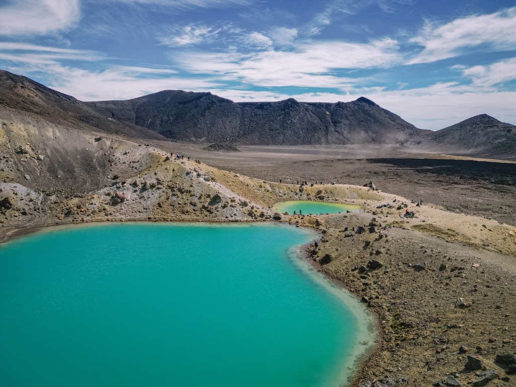 Tongariro crossing en Nouvelle-Zélande : voir les lacs émeraudes