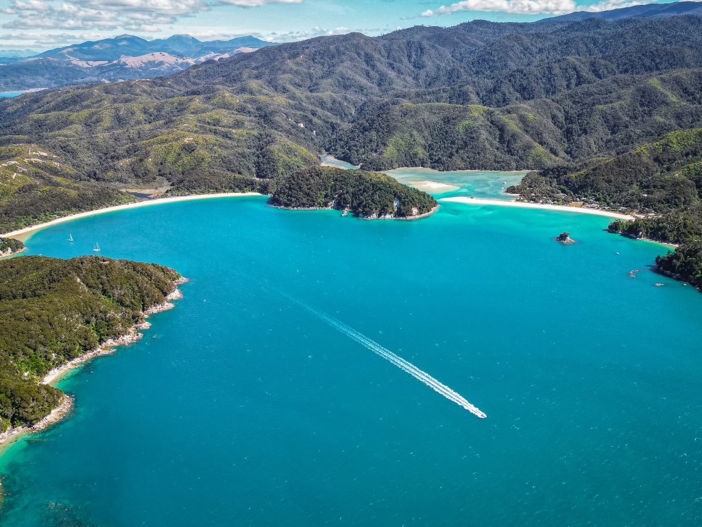 Prendre un bateau taxi dans le parc Abel Tasman sur deux jours