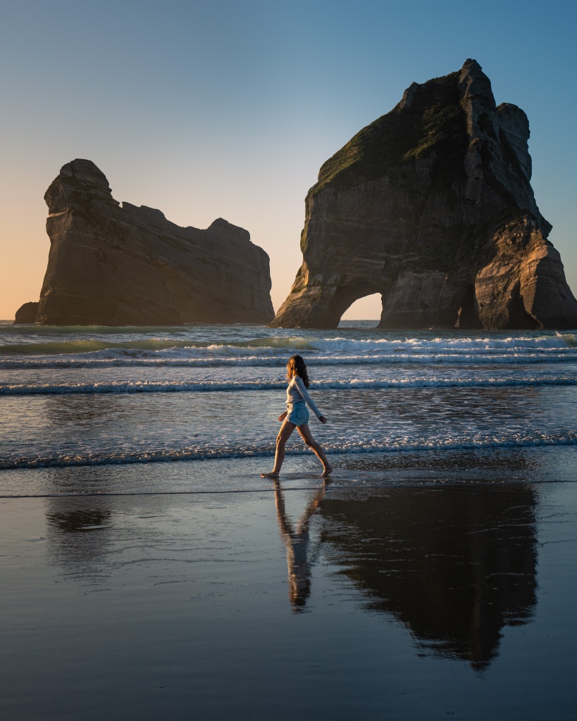 Que faire au Cap Farewell : visiter Wharariki Beach