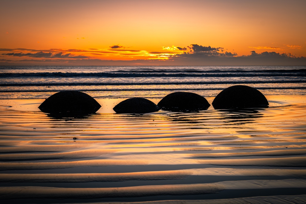 Voir les Moeraki Boulders à marrée basse