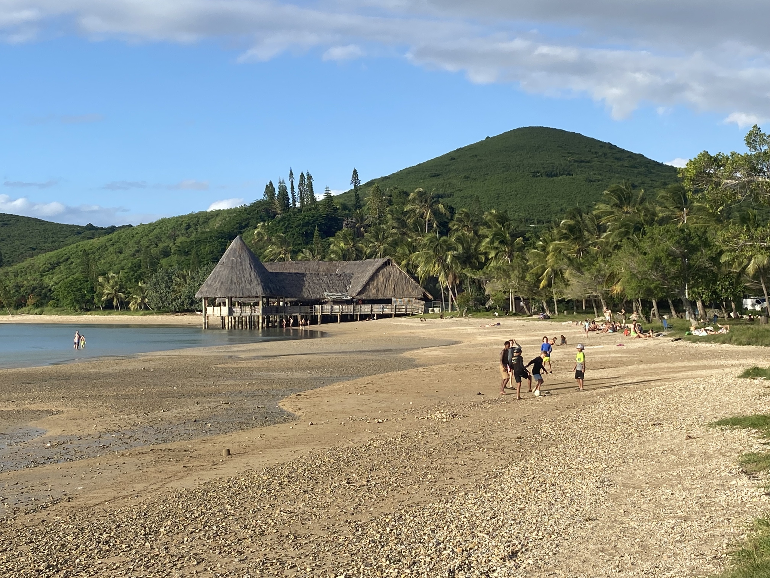 Comment se déplacer à Nouméa en Nouvelle-Calédonie : bus et navette aéroport