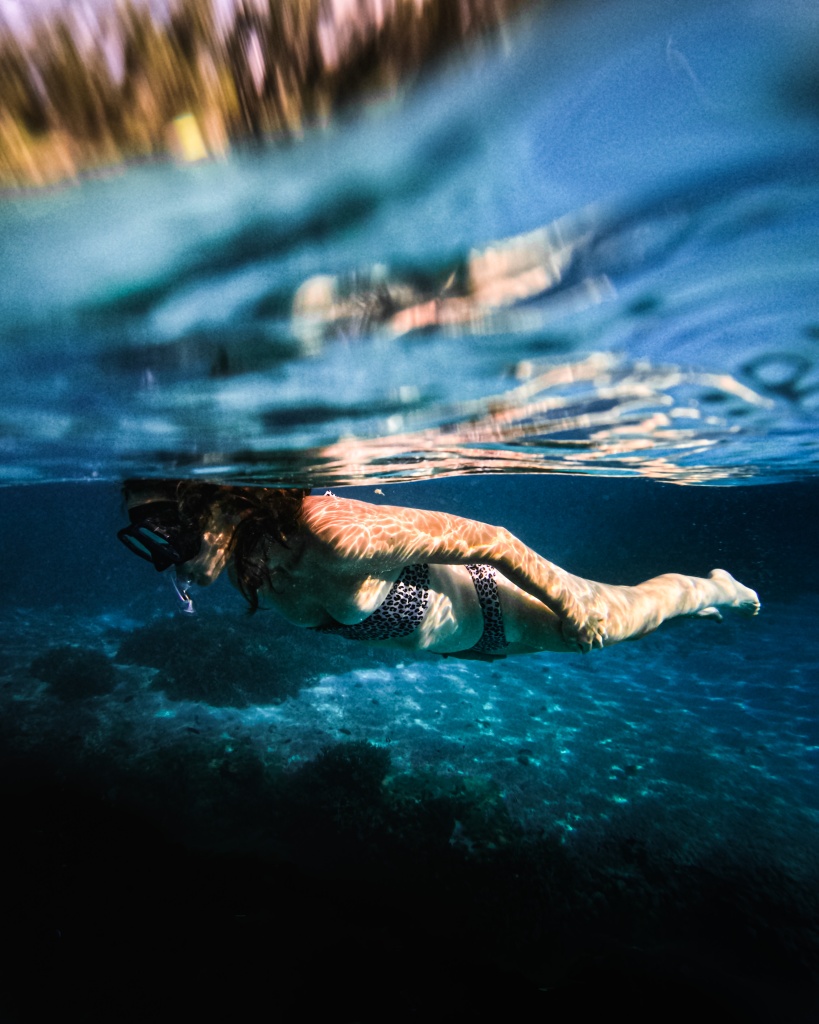 Que faire à l'île des pins : se baigner dans la piscine naturelle de la baie d'Oro