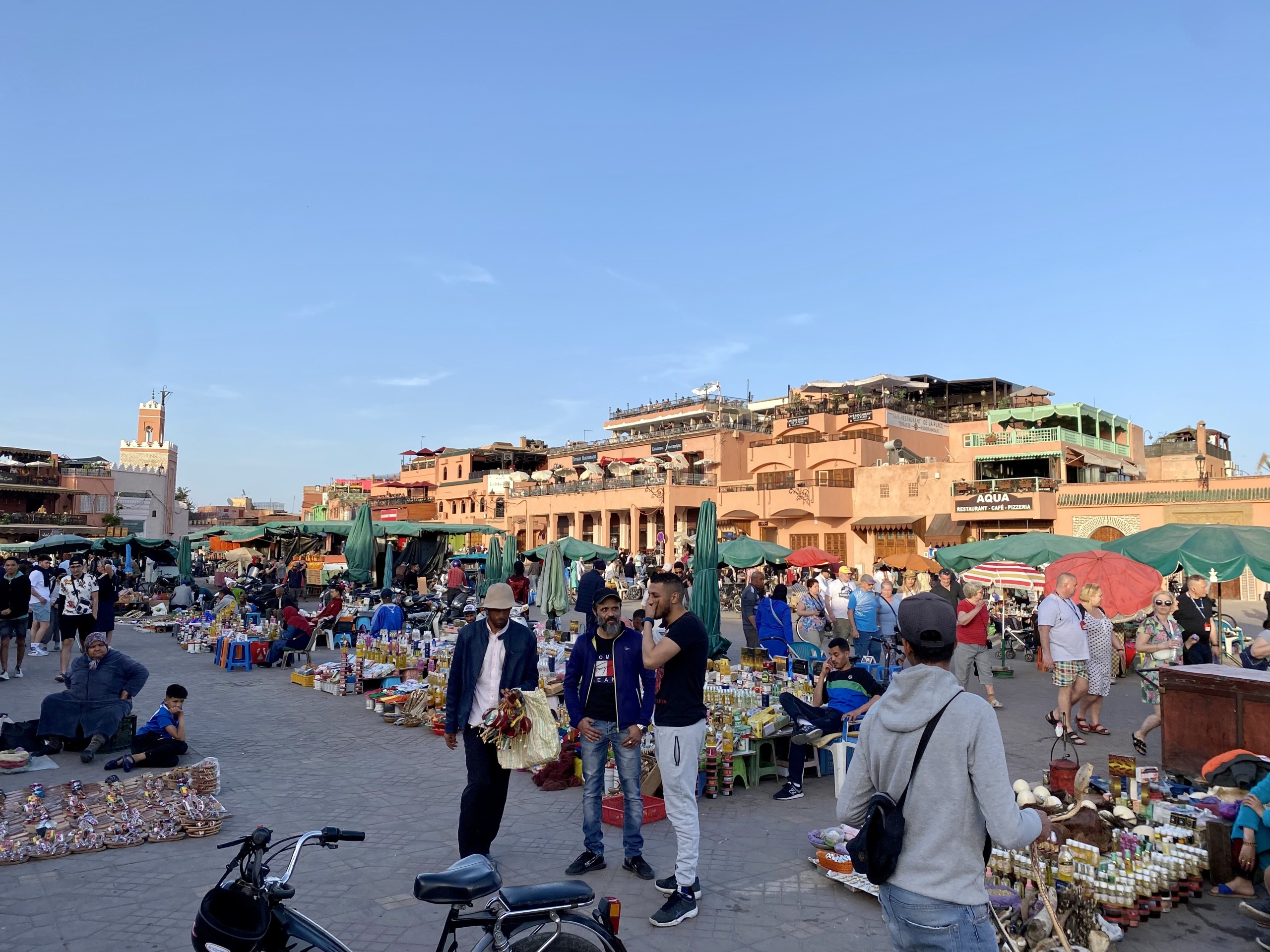 Que faire à Marrakech : visiter la place Jemaa el-Fna